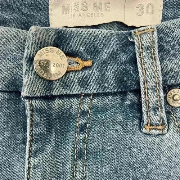 Miss Me Women's Jeans Straight skinny, leg SZ 30 snake skin, new like condition - Picture 5 of 8